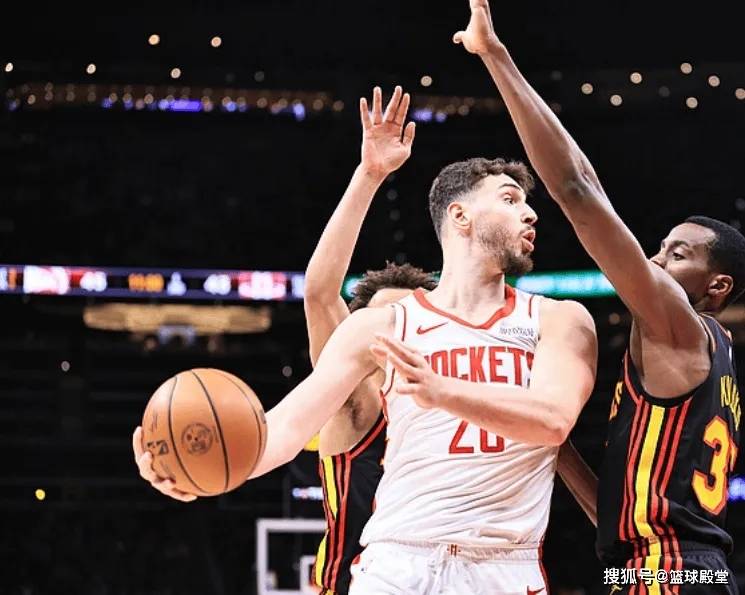 申京再不练投篮真废了！进攻靠撅屁股，防守靠队友补防，纯副作用