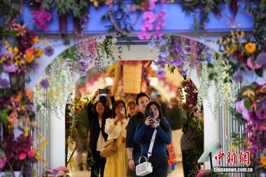 纽约梅西百货举行年度花展