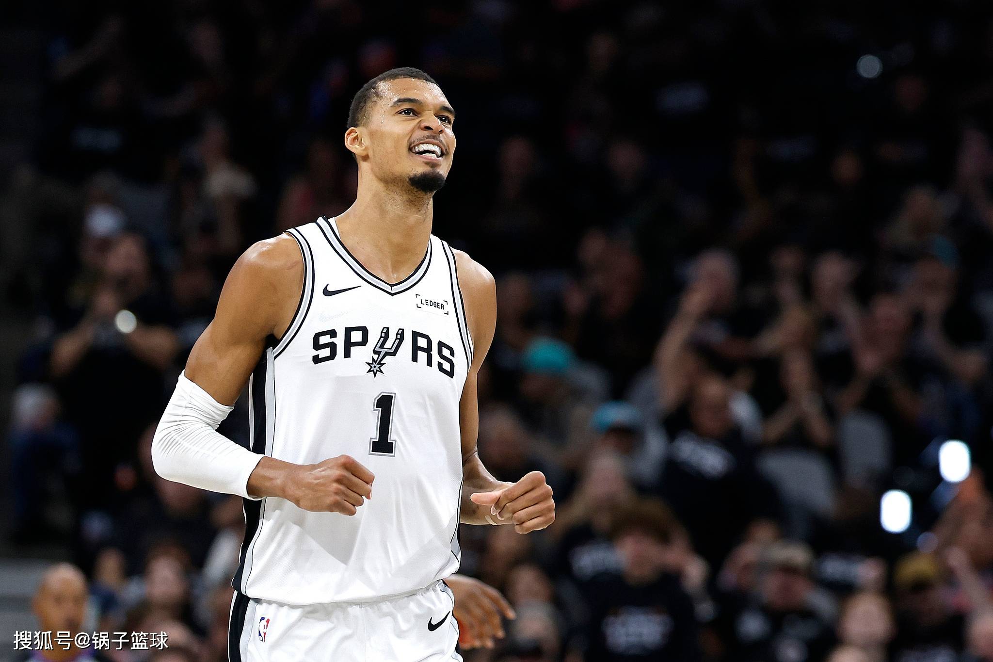 两战狂送13帽，文班连破纪录！5大细节证马刺4-1绅士横扫真要争冠