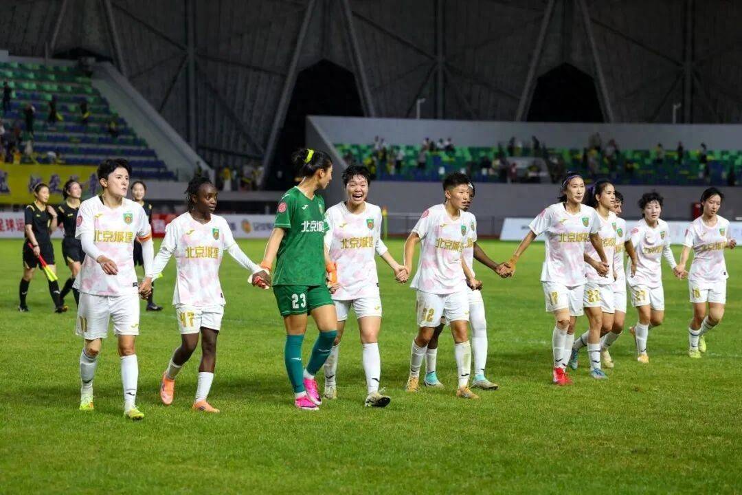 北京城建女足3:1客场战胜四川女足，升至联赛积分榜榜首